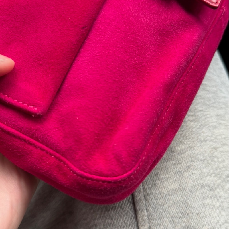 🏷️Fendi 法棍包-14