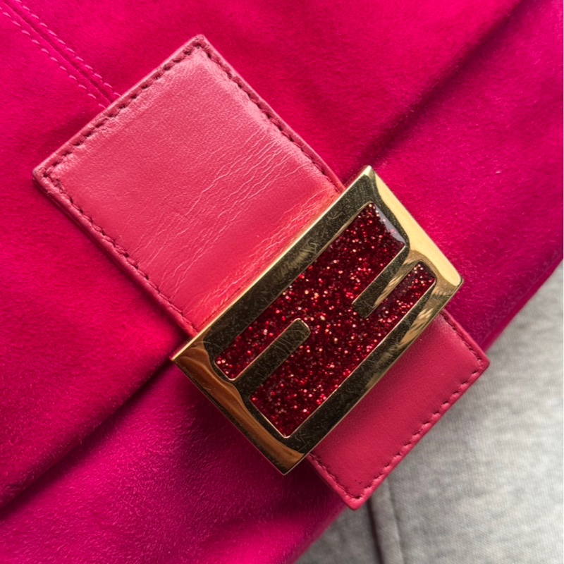 🏷️Fendi 法棍包-16