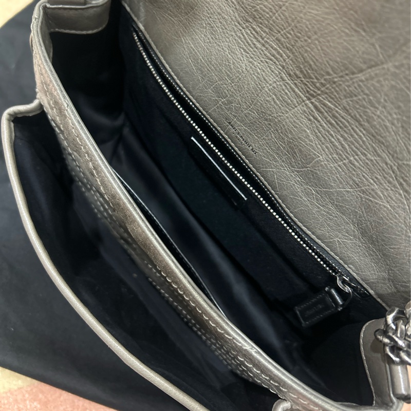 YSL niki 大象灰🐘 新款D扣 衍縫包（中）-11