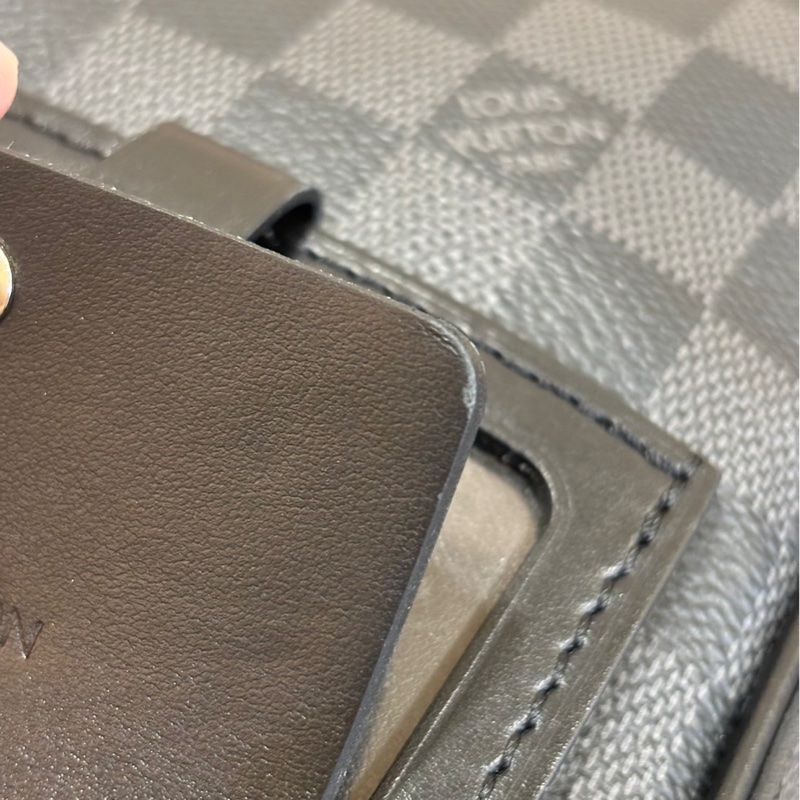 Louis Vuitton N40188 黑棋盤格帆布拉鍊斜背郵差包-24