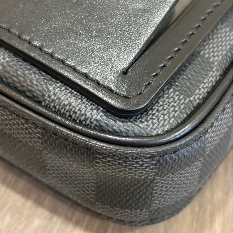 Louis Vuitton N40188 黑棋盤格帆布拉鍊斜背郵差包-27