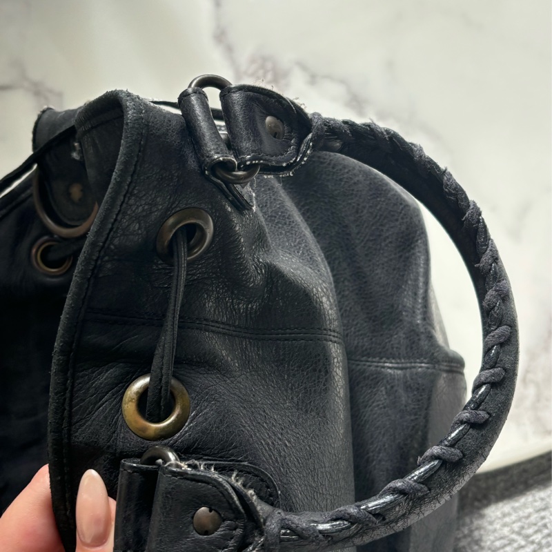 🏷️ Balenciaga 保齡球包（市面上已經很難找到-16