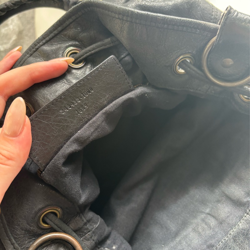 🏷️ Balenciaga 保齡球包（市面上已經很難找到-49