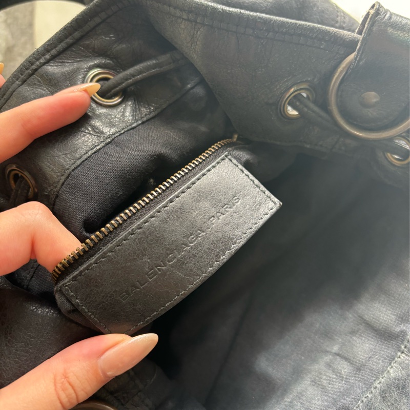 🏷️ Balenciaga 保齡球包（市面上已經很難找到-50