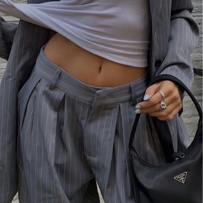 Prada Mini Hobo 手提包 秒殺款-1