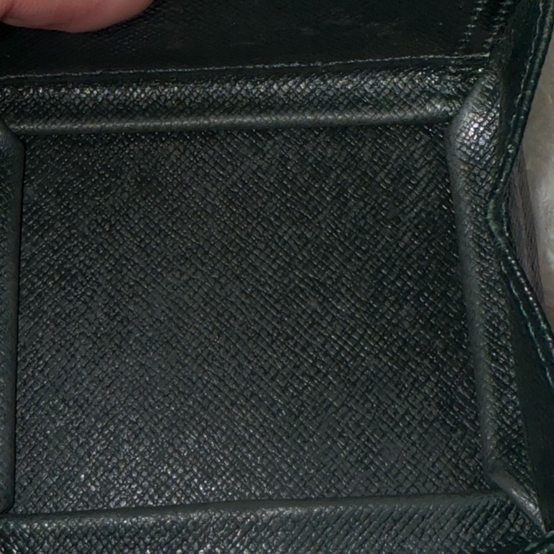 LV 深墨綠牛皮零錢袋-26