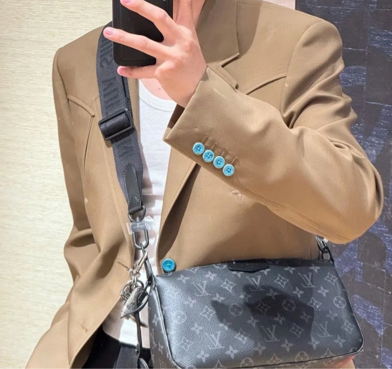 新款Lv黑老花麻將包（台灣專櫃購入、配件完整齊全❗️)-3