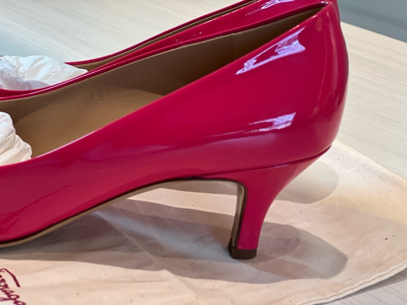 【買一送一】Salvatore Ferragamo小牛皮短靴贈🩷Vara桃紅色蝴蝶結低跟鞋-13