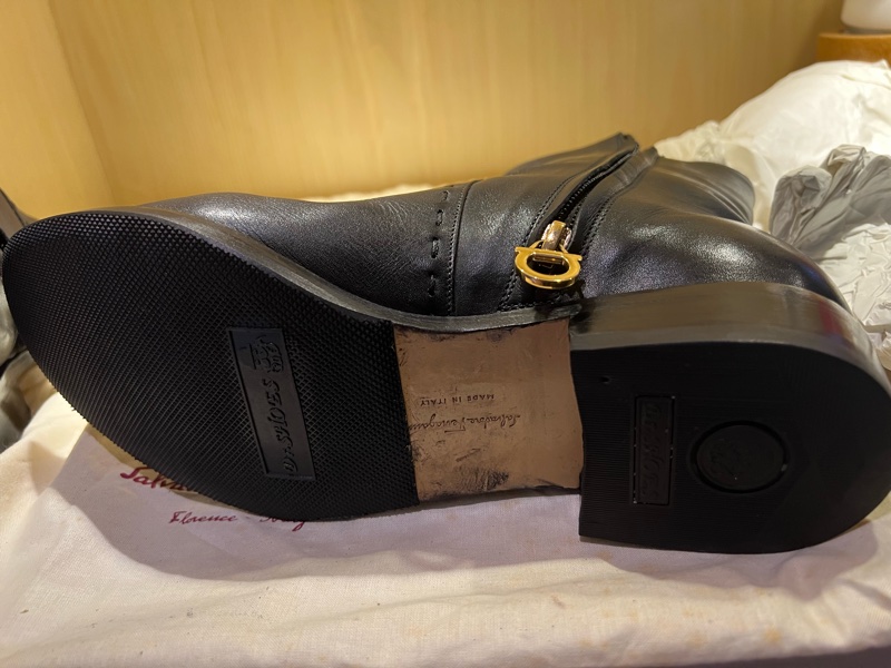 【買一送一】Salvatore Ferragamo小牛皮短靴贈🩷Vara桃紅色蝴蝶結低跟鞋-21