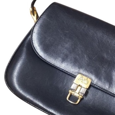 💝FuFu.Style ⟡.·* Celine 復古馬蹄釦斜背包-7