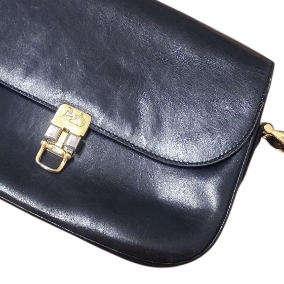 💝FuFu.Style ⟡.·* Celine 復古馬蹄釦斜背包-8