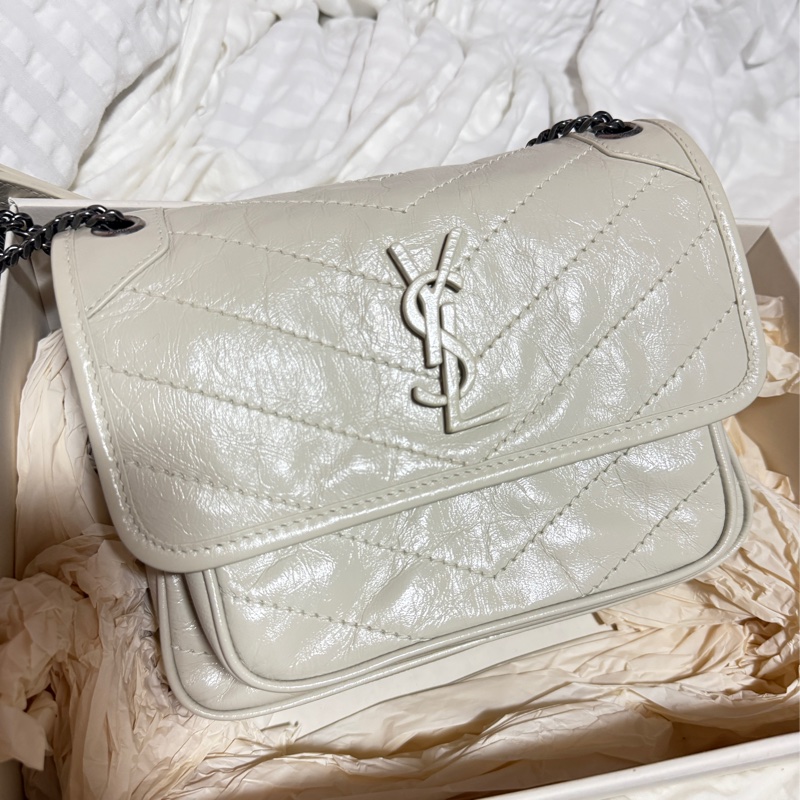 YSL    （只背一次）NIKI復古皮革BABY手袋復古白-2