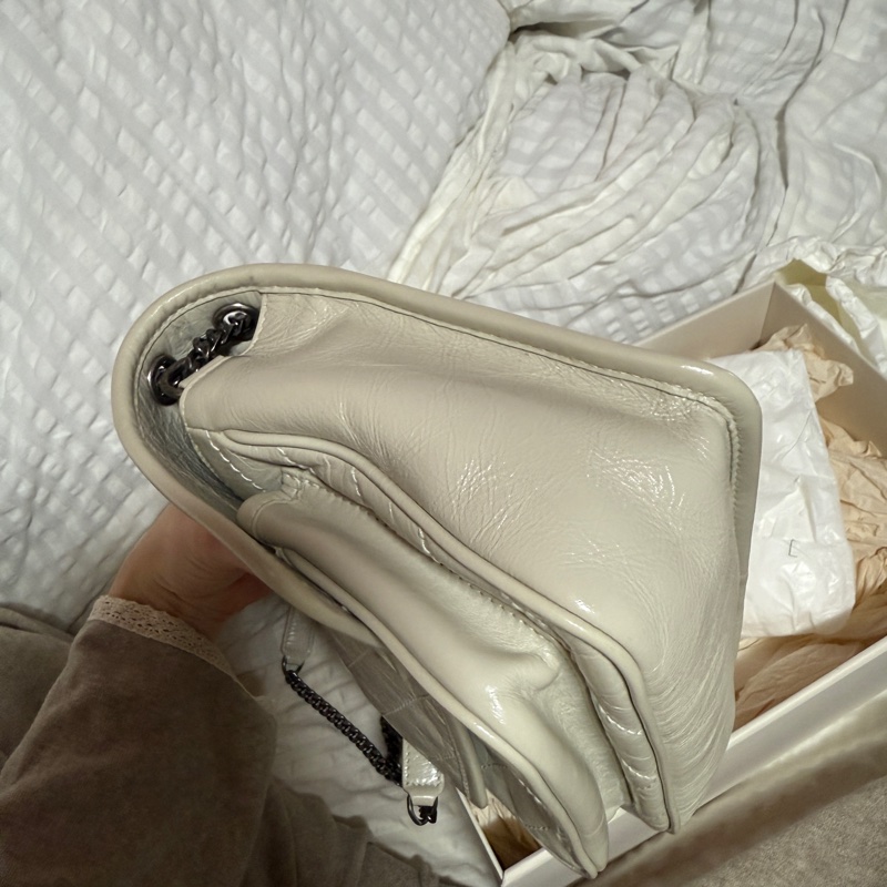 YSL    （只背一次）NIKI復古皮革BABY手袋復古白-7