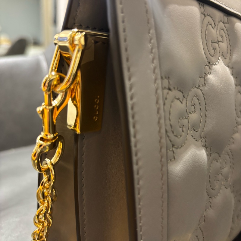 GUCCI Matelasse 絎縫皮革斜背包(灰色) 🔸全網最低價 全新-11