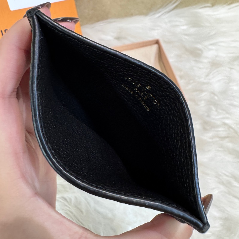 LV 黑米雙色牛皮卡夾 名片夾M81022-6