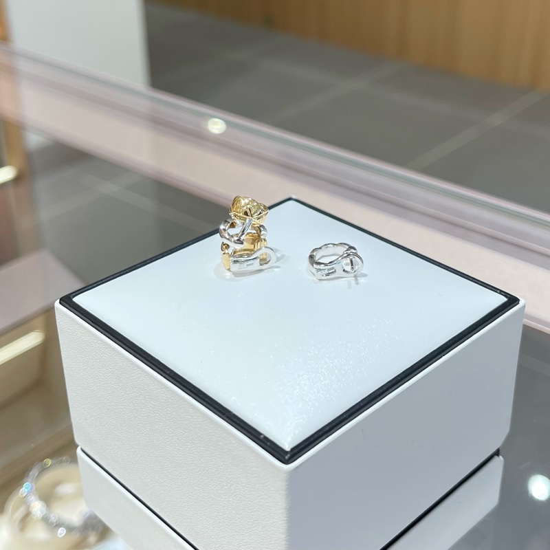 Chanel香奈儿 Coco crush系列18k金带钻耳钉耳骨夹-6