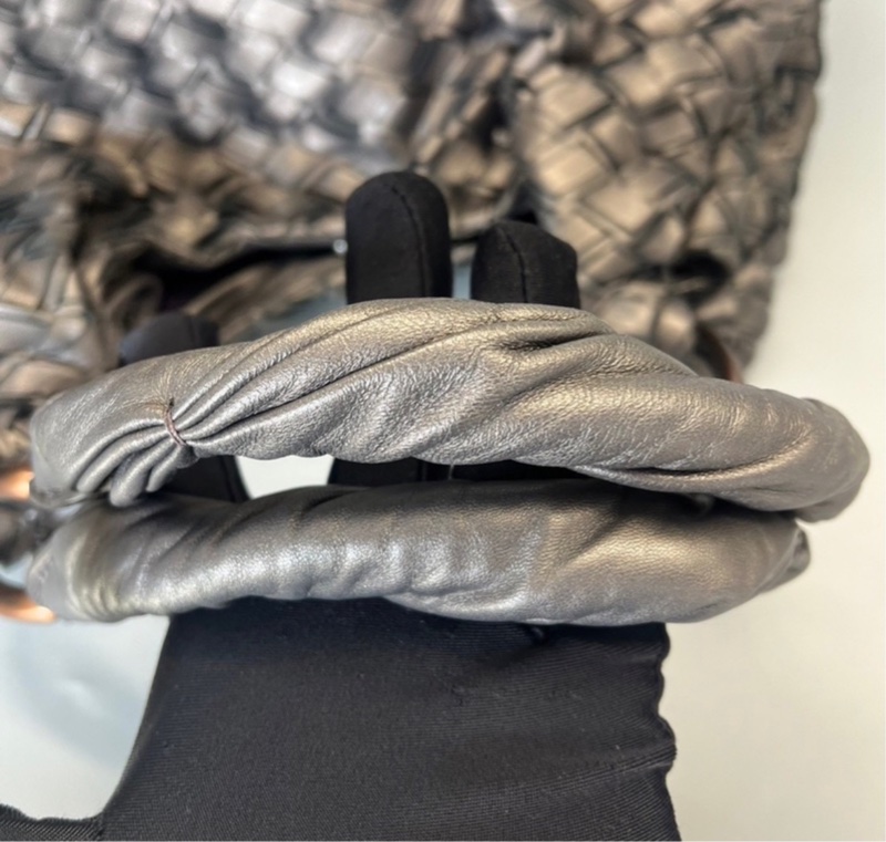 🏷️ Miu Miu 手提包-17