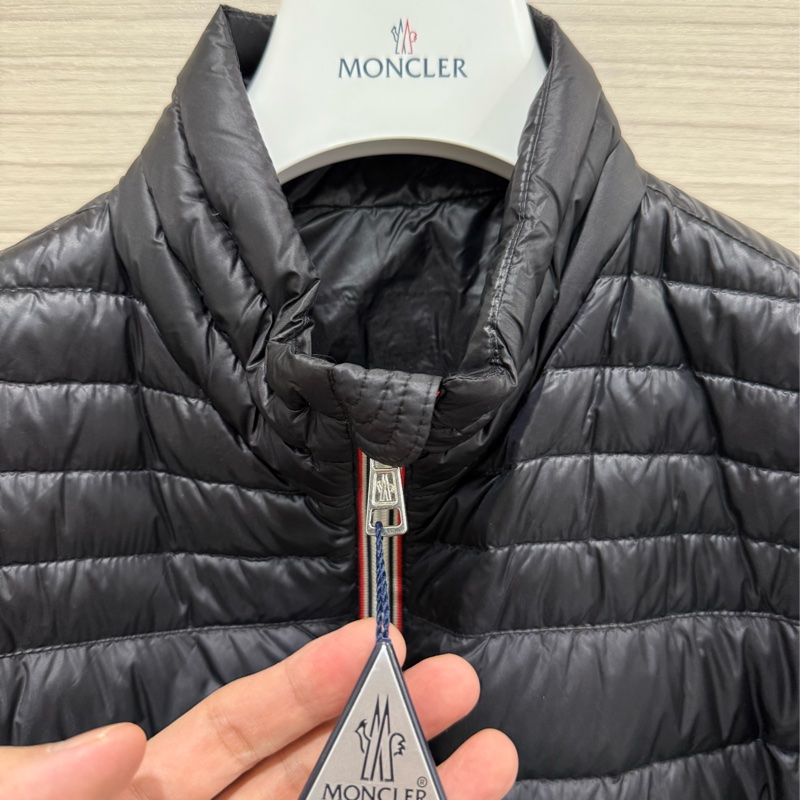 賣Moncler Daniel 羽絨 外套 黑 3碼 L原價52000元 全新品特-21
