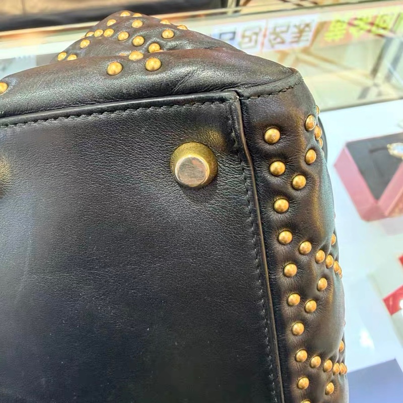 Dior迪奧鉚釘限量五格戴妃包金扣-6