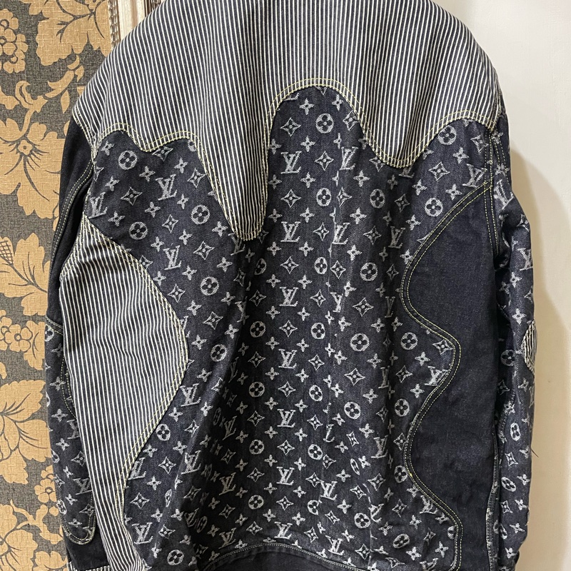 Lv x nigo經典牛仔外套(台灣專櫃購入/配件齊全❣️)-9