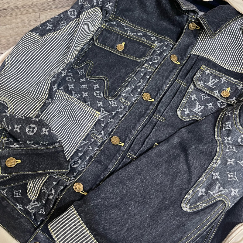 Lv x nigo經典牛仔外套(台灣專櫃購入/配件齊全❣️)-12