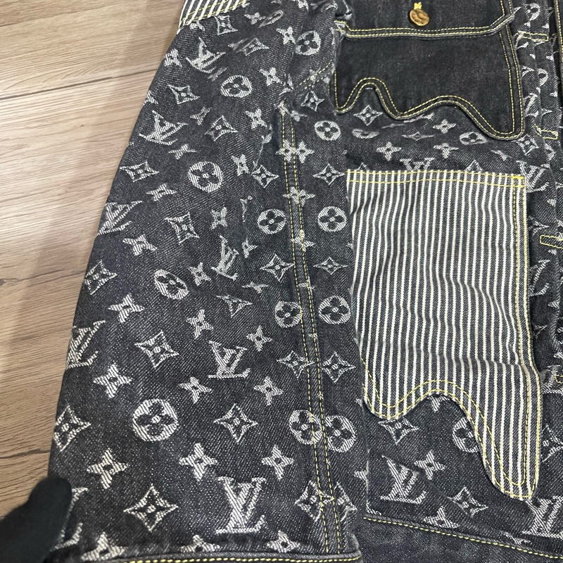 Lv x nigo經典牛仔外套(台灣專櫃購入/配件齊全❣️)-13