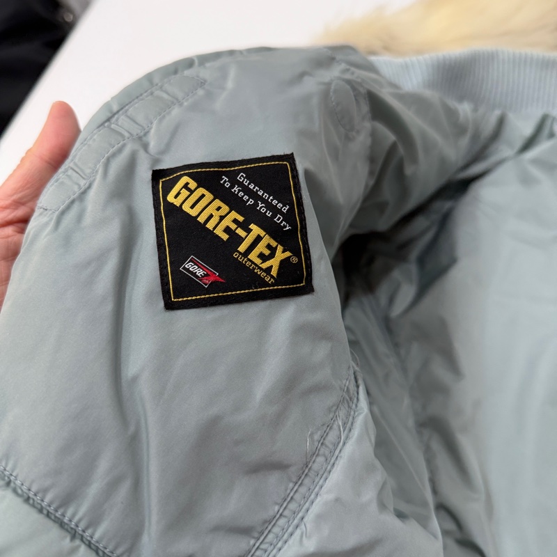 Prada Gore-Tex 連帽 毛領 防水外套 防風外套 夾克 外套-16