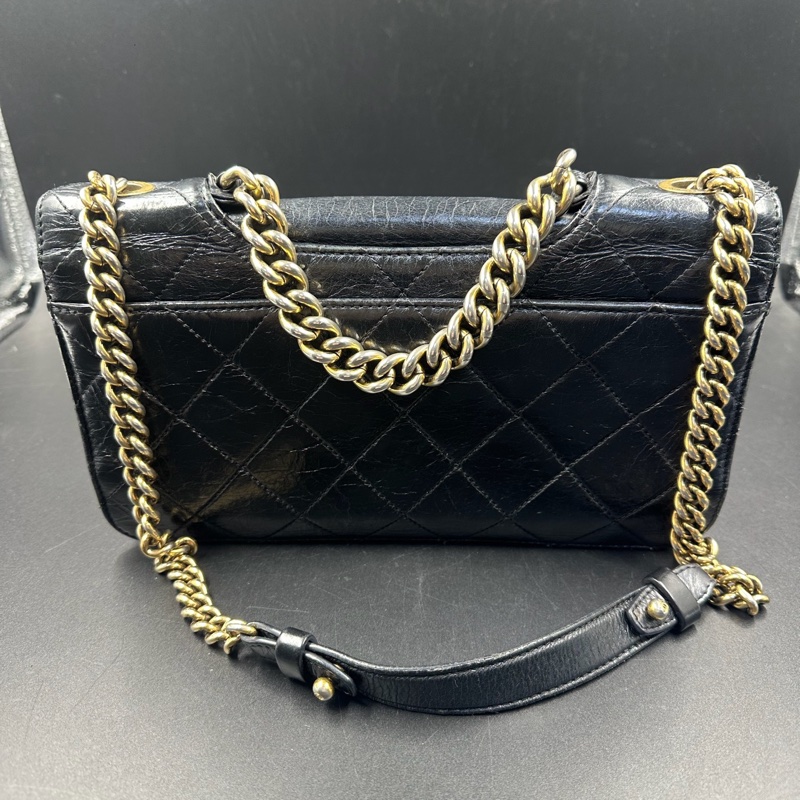Chanel ·  經典黑金油蠟牛皮孟買鏈條包 中號 全網最低-11