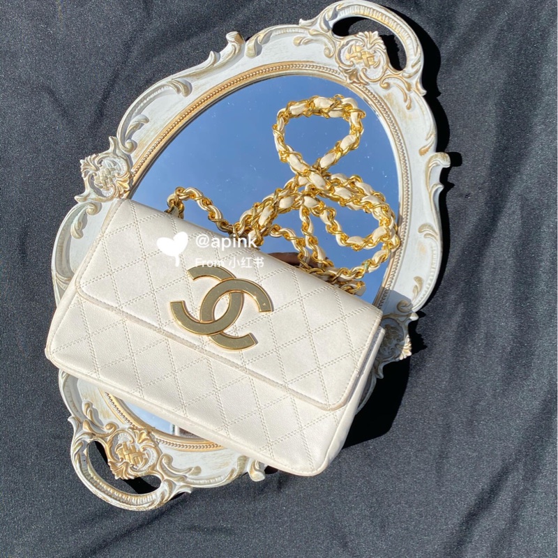 Chanel 白金大LOGO 翻蓋包Mini cf #白雪公主✨ #minicf #罕見白金配色💖-0