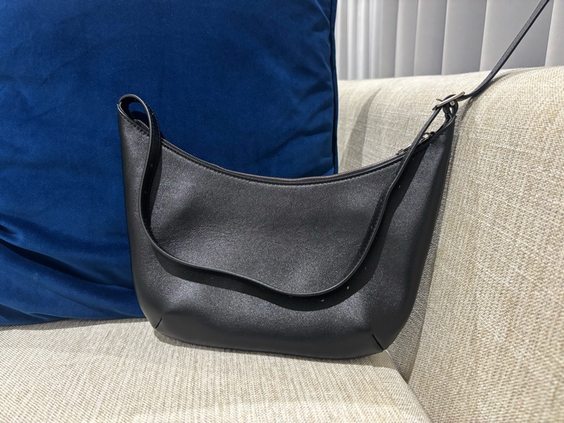 巴黎世家 Mary Kate Sling 肩背包 🔸專櫃新款 全新-7