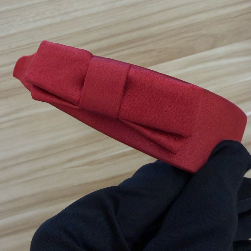 二手MiuMiu暗紅色緞面蝴蝶結寬版髮圈-12