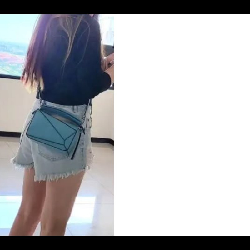 櫃上已12萬了 ,二手Loewe mini puzzle 附收據(近全新噢)-8