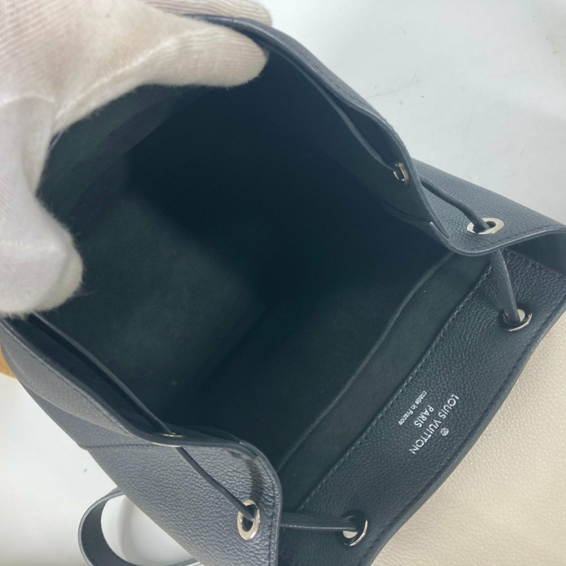 LOUIS VUITTON M54108 Lockme 背包鉚釘皮革女款黑色-11