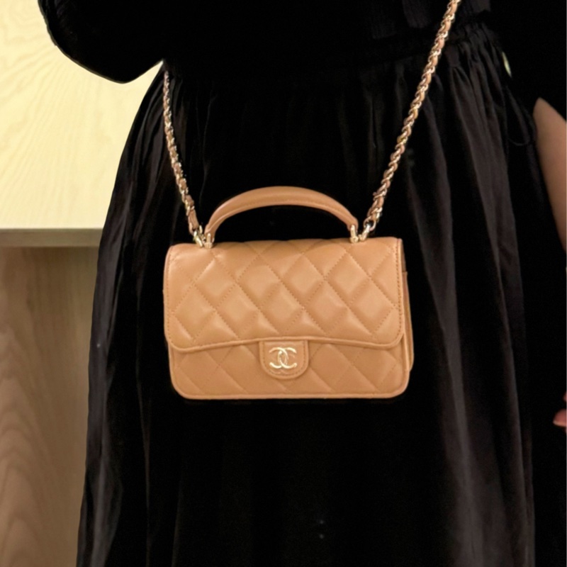 Chanel 太妃糖奶茶色 手柄 mini cf handle woc 手機包-10