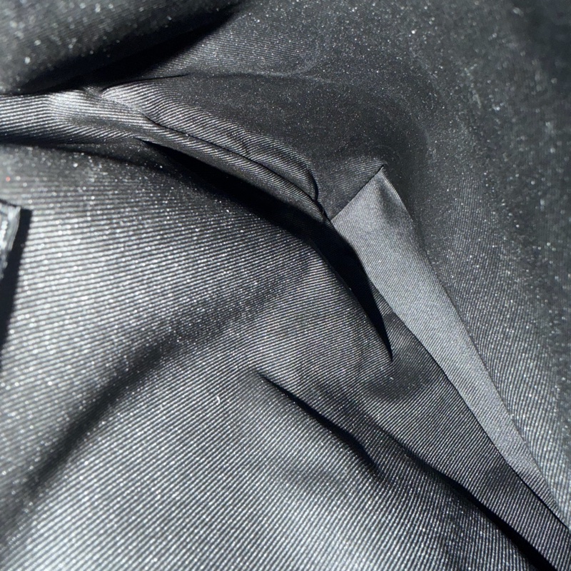 LV M21890黑小牛皮壓紋Duo Slingbag斜背包 肩背包-31