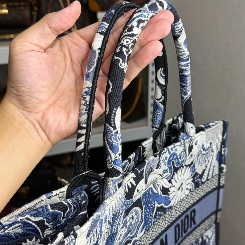DIOR 藍白星座Book Tote中款托特包🩵💙狀態超好-8