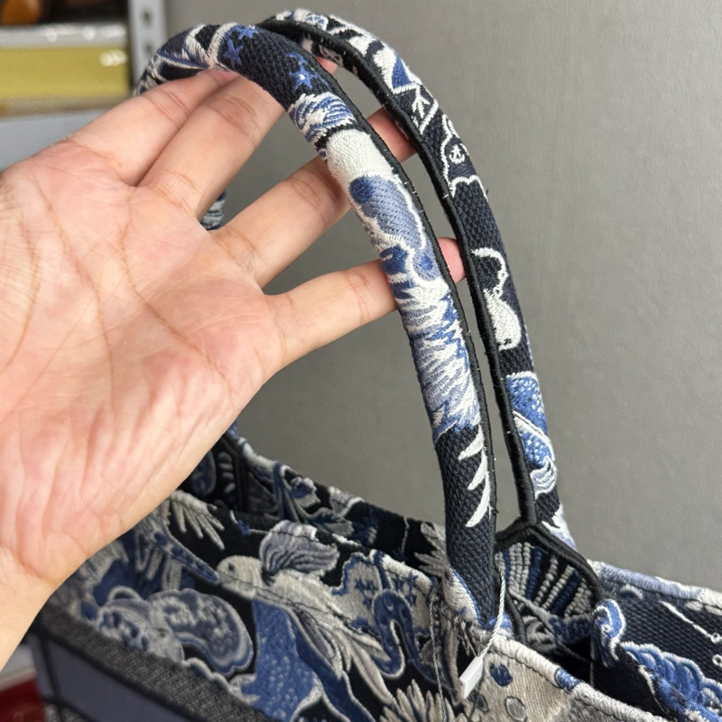 DIOR 藍白星座Book Tote中款托特包🩵💙狀態超好-12