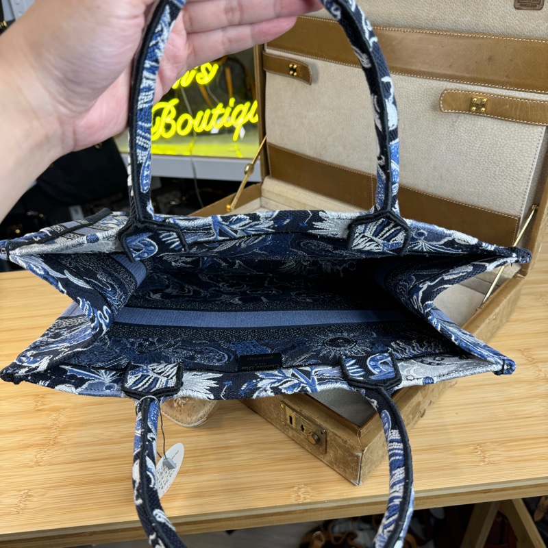 DIOR 藍白星座Book Tote中款托特包🩵💙狀態超好-15