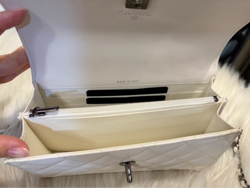Chanel Handle白牛皮亮黑釦手提斜背包 ProMax可入-20
