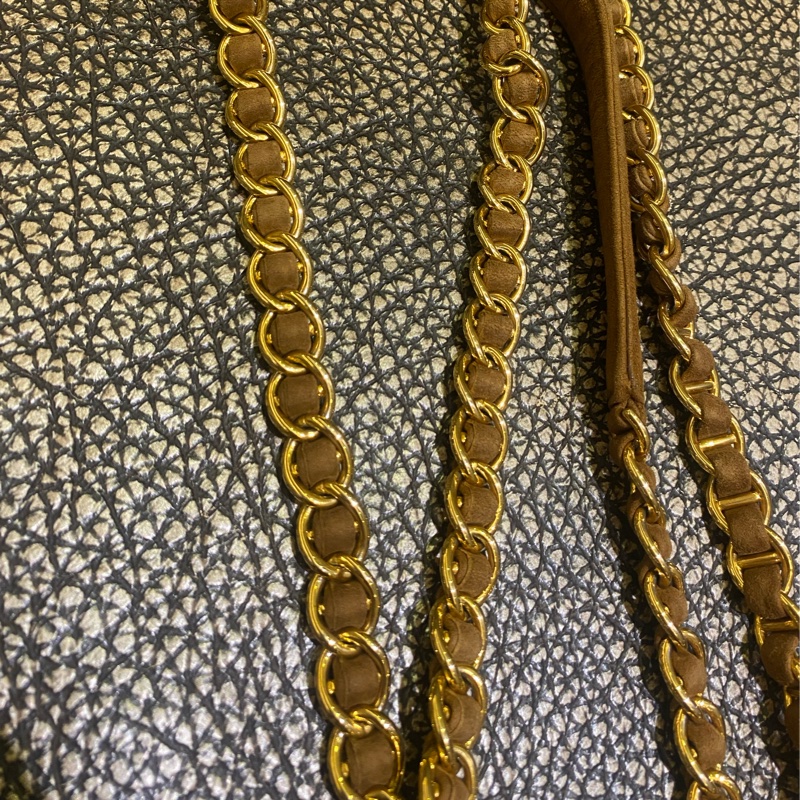 Prada麂皮金棕斜挎包-12