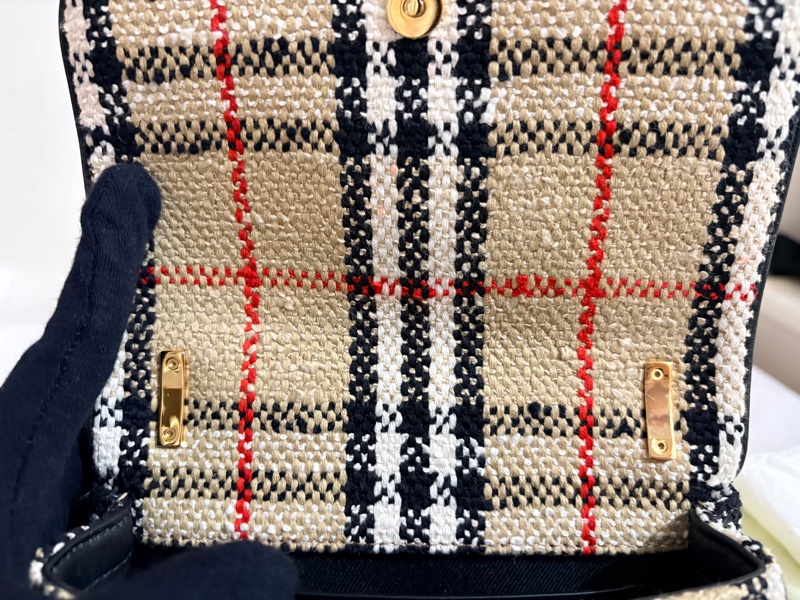 Burberry 迷你花呢蘿納Lola包-7