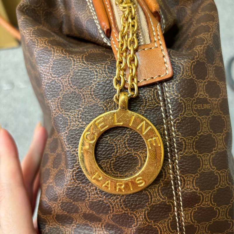 🏷️ Celine 托特包-24