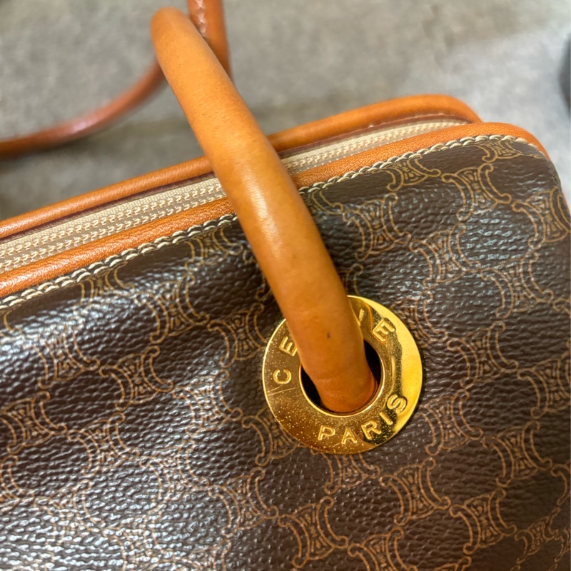 🏷️ Celine 托特包-26