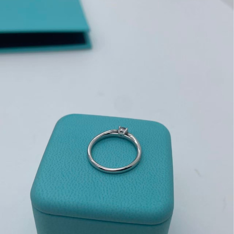 Tiffany 蒂芙尼 白金鑽石戒指 0.22克拉豪華鑲嵌戒指 l色,vvs2-7