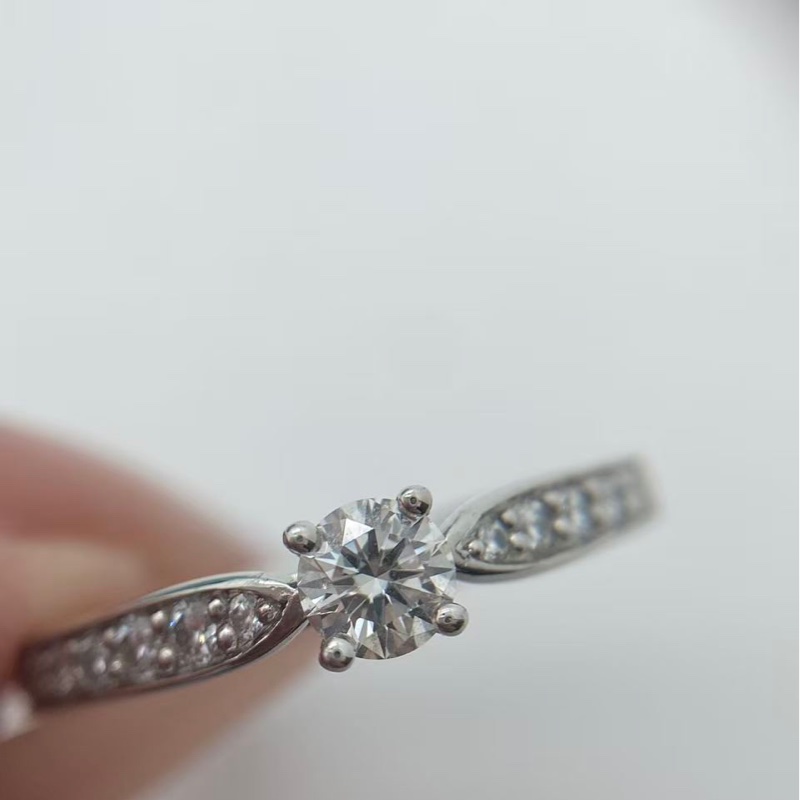 Tiffany 蒂芙尼 白金鑽石戒指 0.22克拉豪華鑲嵌戒指 l色,vvs2-9