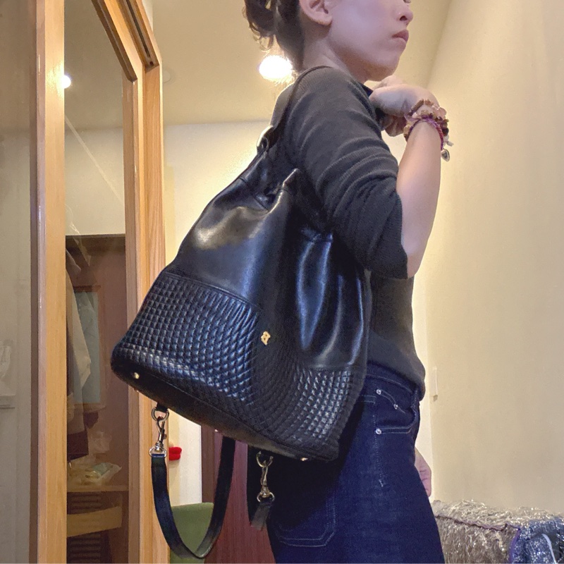 BALLY 小羊皮立體菱格車線大容量2way側肩包水桶包後背包-7