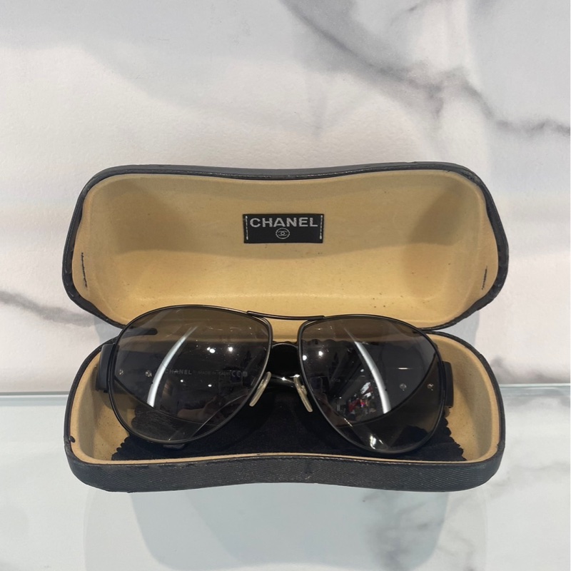 NOW BAGS｜【二手現貨】Chanel 側邊logo 大墨鏡-10