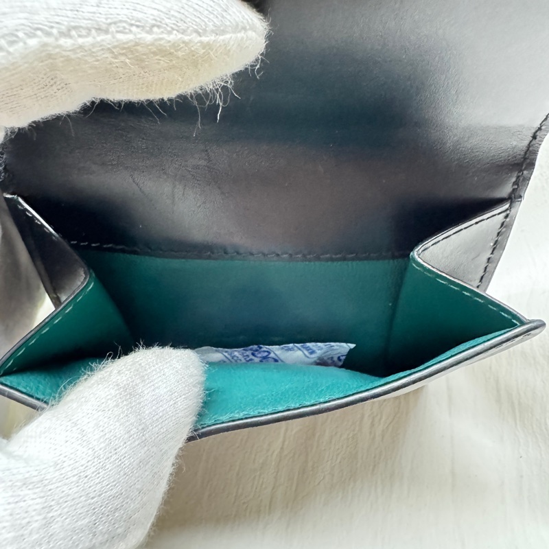 BVLGARI寶格麗珐瑯蛇頭三折短夾-13