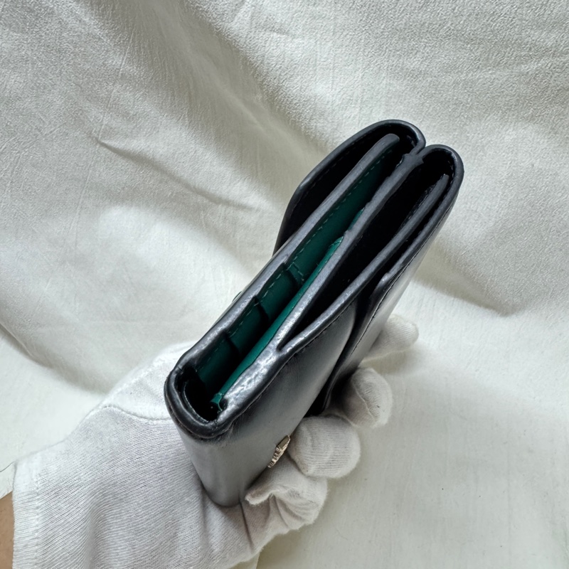 BVLGARI寶格麗珐瑯蛇頭三折短夾-23