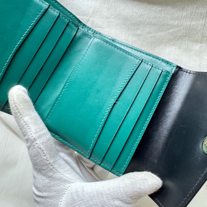 BVLGARI寶格麗珐瑯蛇頭三折短夾-32